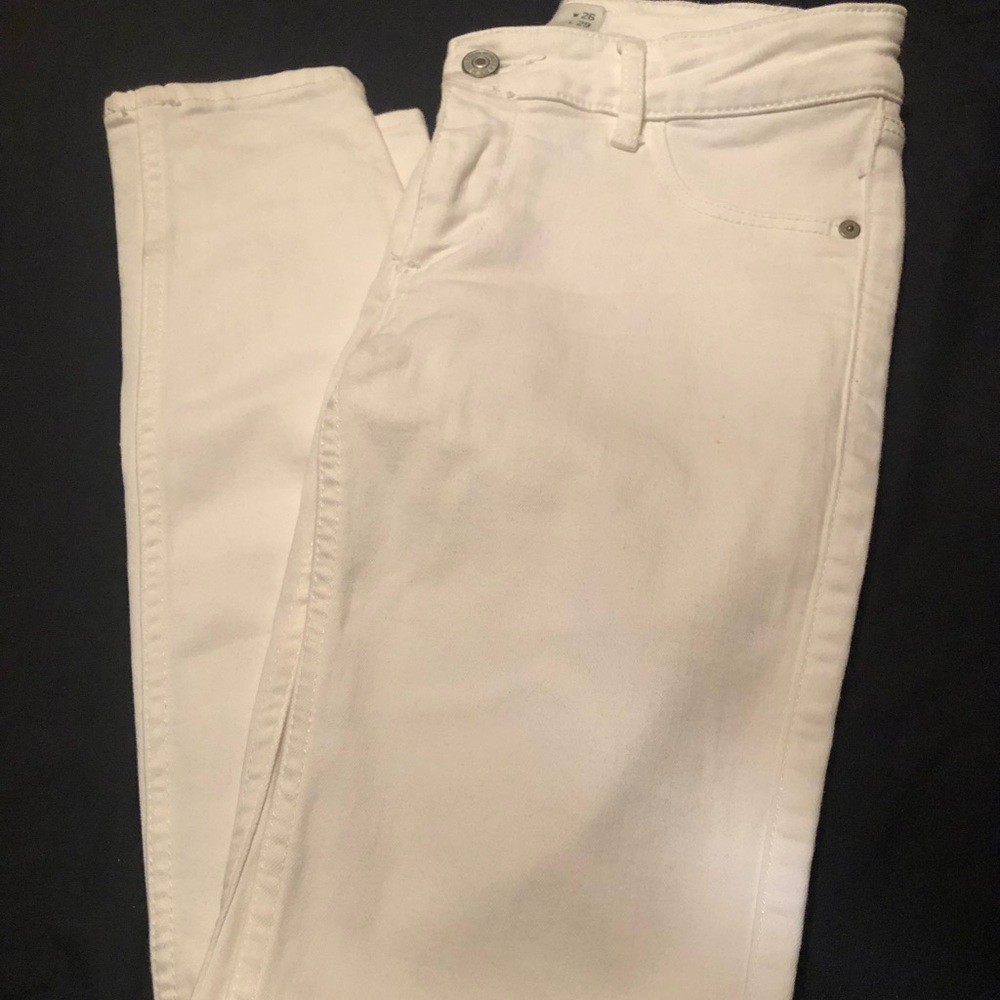 Abercrombie and Fitch white pants
